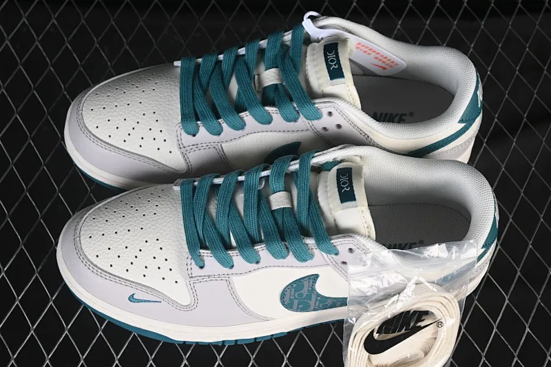 All categories Nk SB Dunk Series Nk SB Dunk Low High-end customized low-top sneakers Nike SB Dunk Low Dior co-branded white gray Anniversary high-end customized low-top casual sneakers ZH2588-277